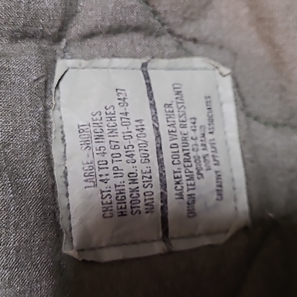 US Military Cold Weather Jacket - Picture 6 of 8